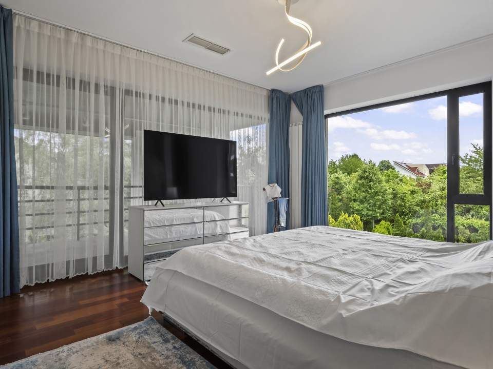 Vila in Pipera cu 6 camere de vanzare poza nr. 3