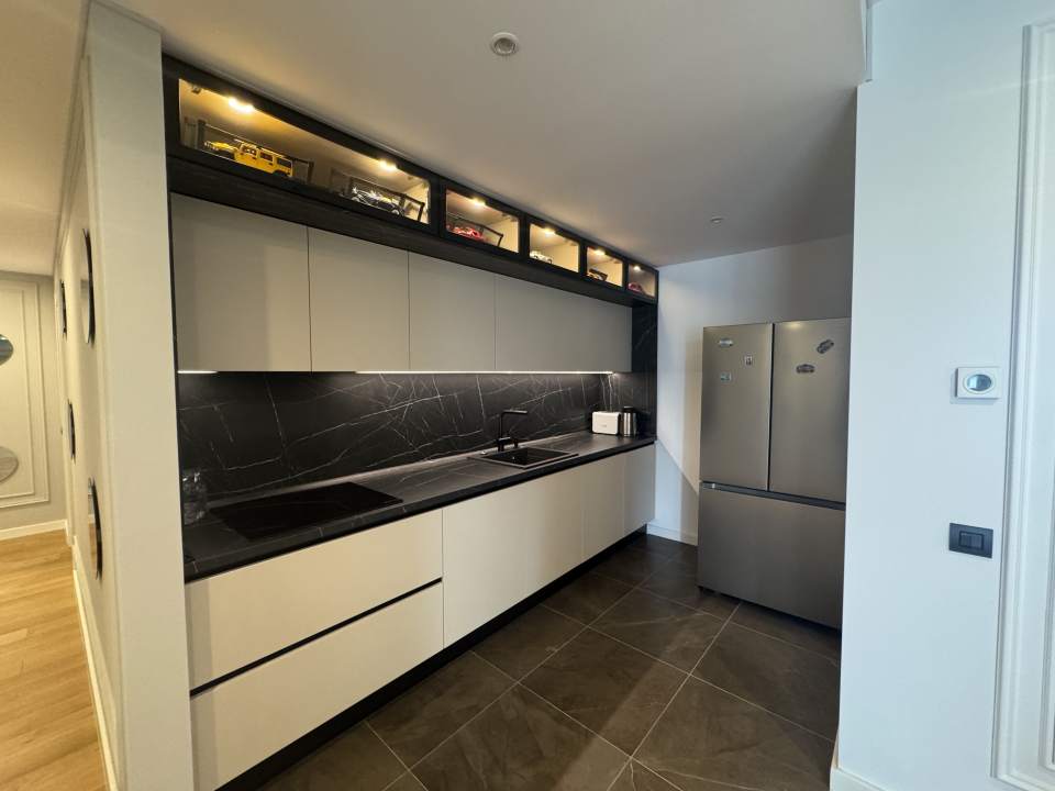 Apartament cu 4 camere de închiriat în One Herăstrău Towers, Herăstrău, Sector 1 poza nr. 3