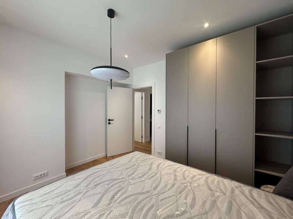 Apartament cu 3 camere de închiriat în One Cotroceni Park, Cotroceni, Sector 5 poza nr. 2