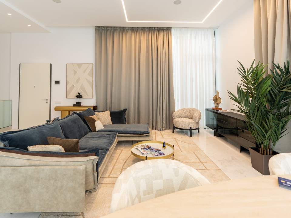 Penthouse cu 4 camere de vânzare în One Mamaia Nord, Mamaia Nord, Mamaia poza nr. 1