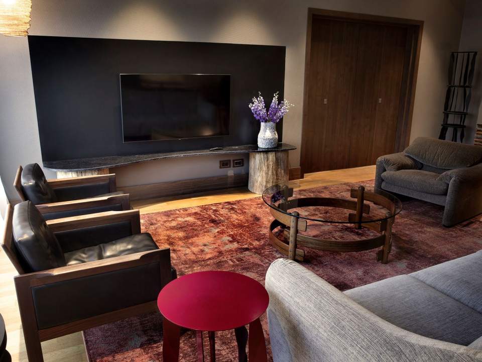 2 Bedroom Apartment For Sale In ROOM 12, Primăverii photo no. 2