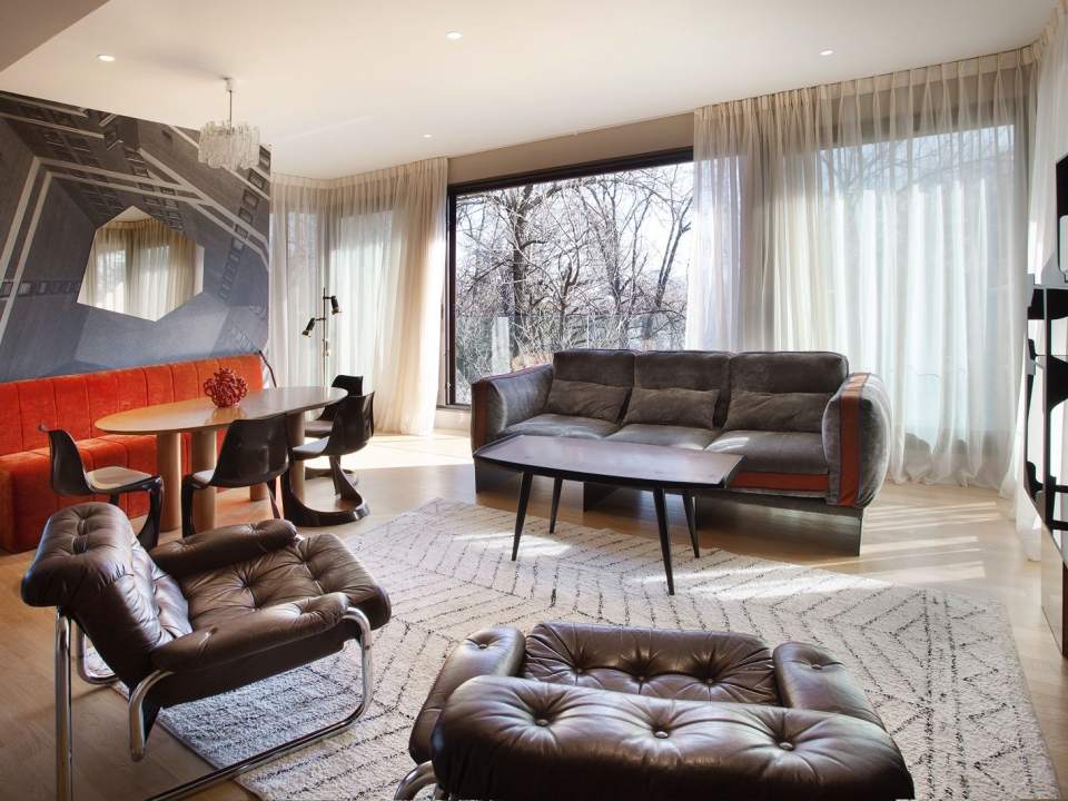 2 Bedroom Apartment For Sale In ROOM 12, Primăverii photo no. 3