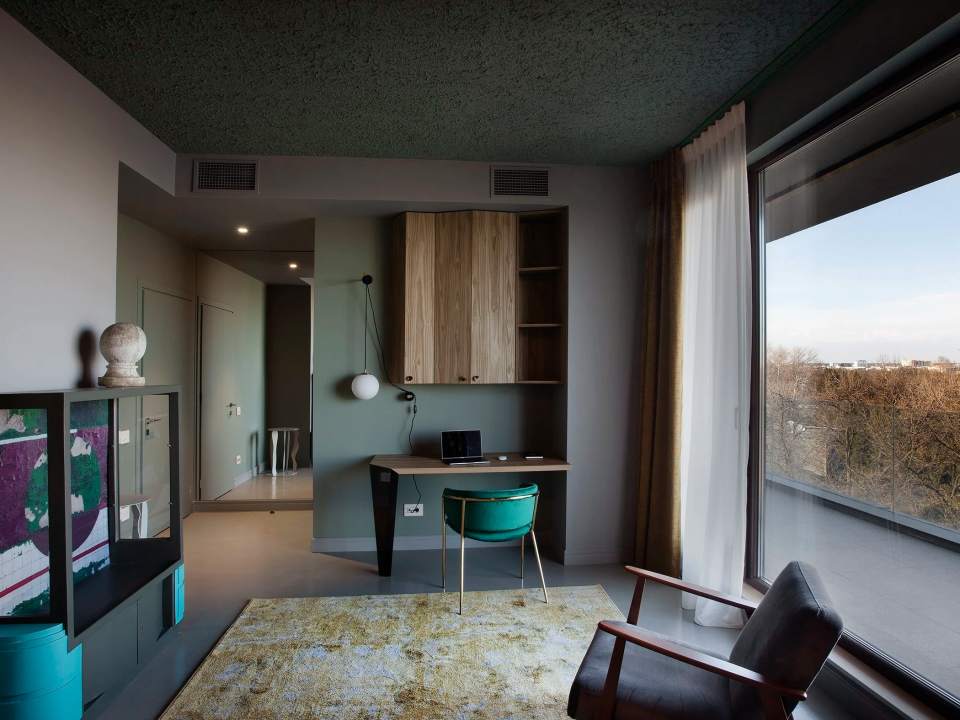 Apartament cu 4 camere de vânzare în ROOM 12, Primăverii poza nr. 1