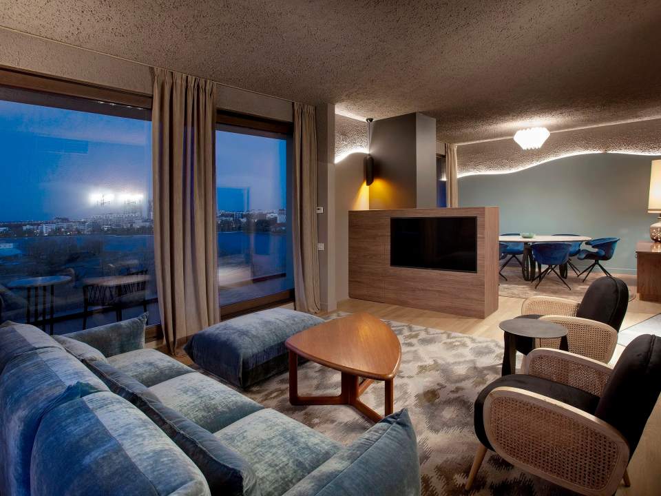 Apartament cu 4 camere de vânzare în ROOM 12, Primăverii poza nr. 4