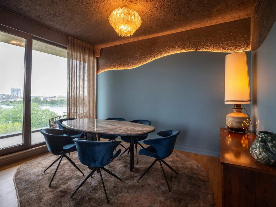 Apartament cu 4 camere de vânzare în ROOM 12, Primăverii poza nr. 12