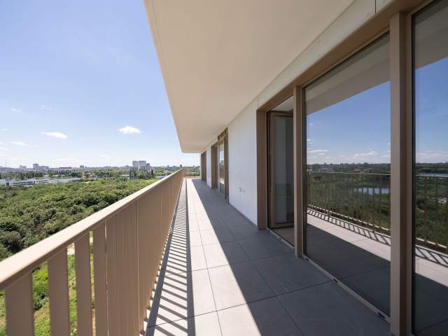 Apartament cu 3 camere de vânzare în One High District, Tei, București