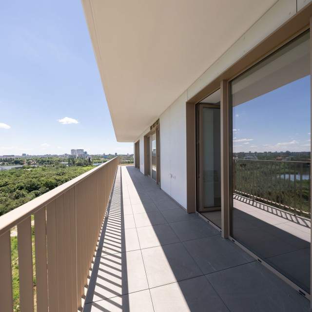 Apartament cu 3 camere de vânzare în One High District, Tei, București