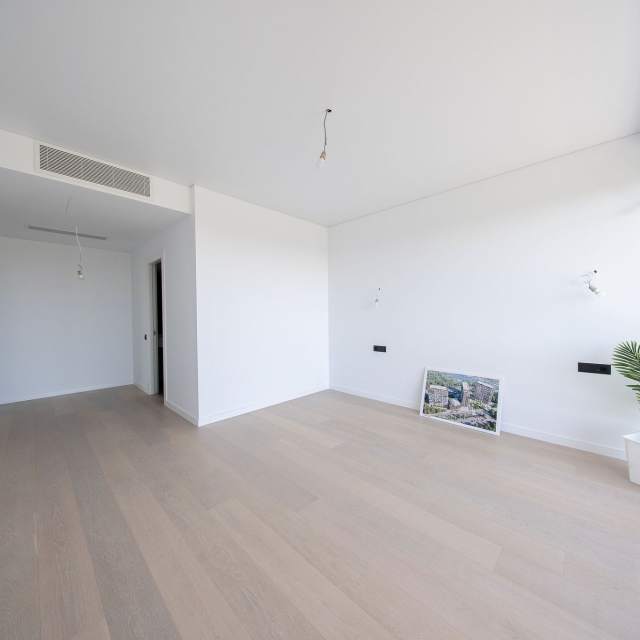 Apartament cu 4 camere de vânzare în One High District, Tei, București