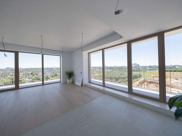 Apartament cu 4 camere de vânzare în One High District, Tei, București
