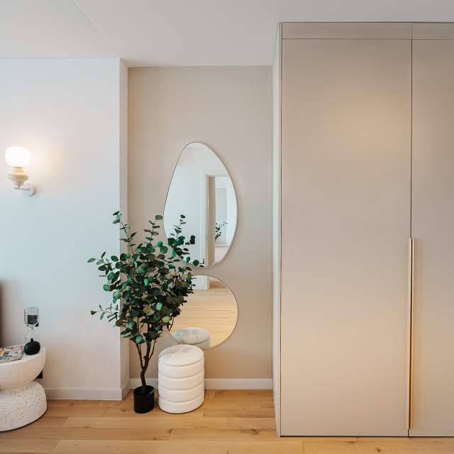 Penthouse cu 4 camere de vânzare în One Lake District, Tei, București