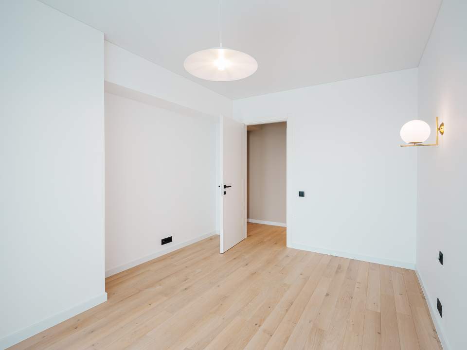 Apartament cu 3 camere de vânzare în One Lake District, Tei, Sector 2