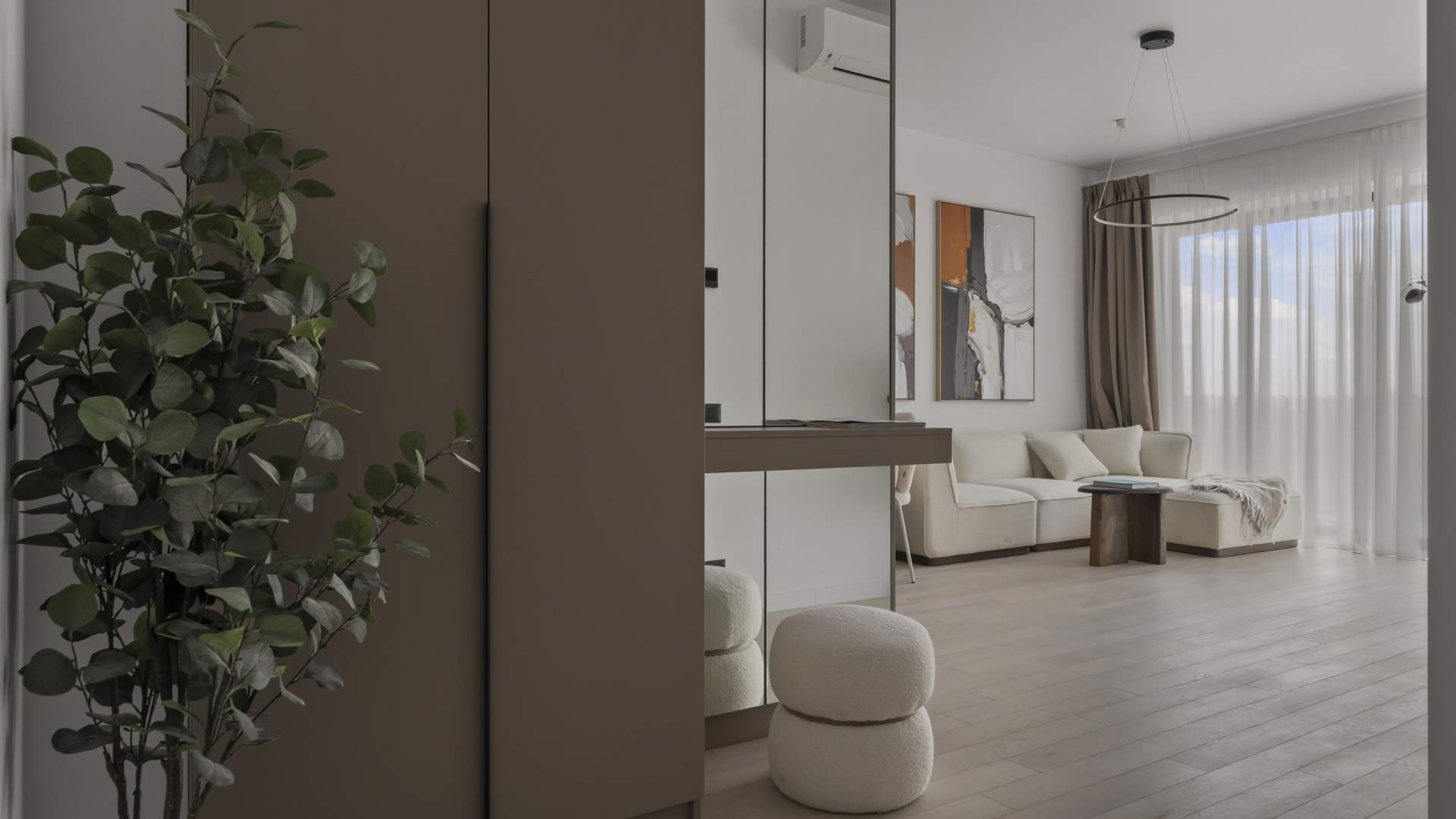 Unitățile locative One United Properties