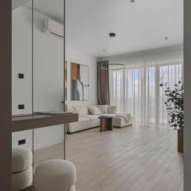 Penthouse cu 4 camere de vânzare în One Lake District, Tei, București