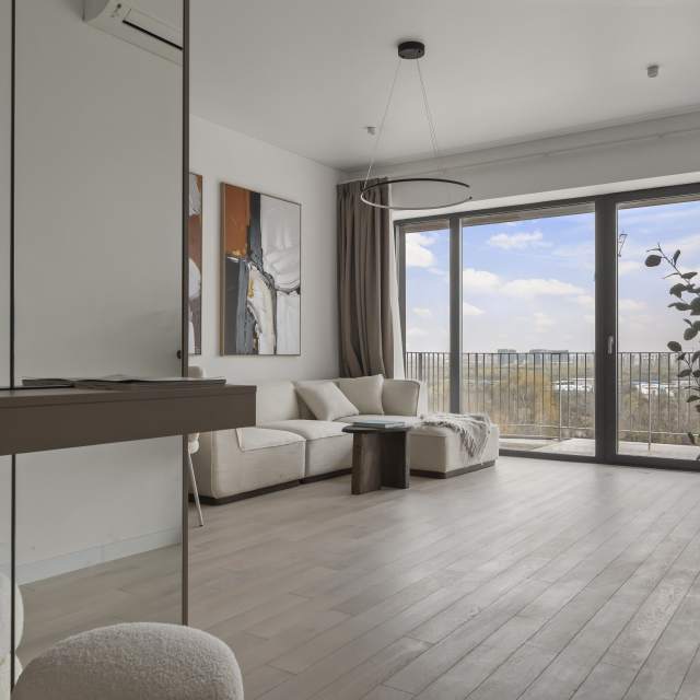 Penthouse cu 4 camere de vânzare în One Lake District, Tei, București